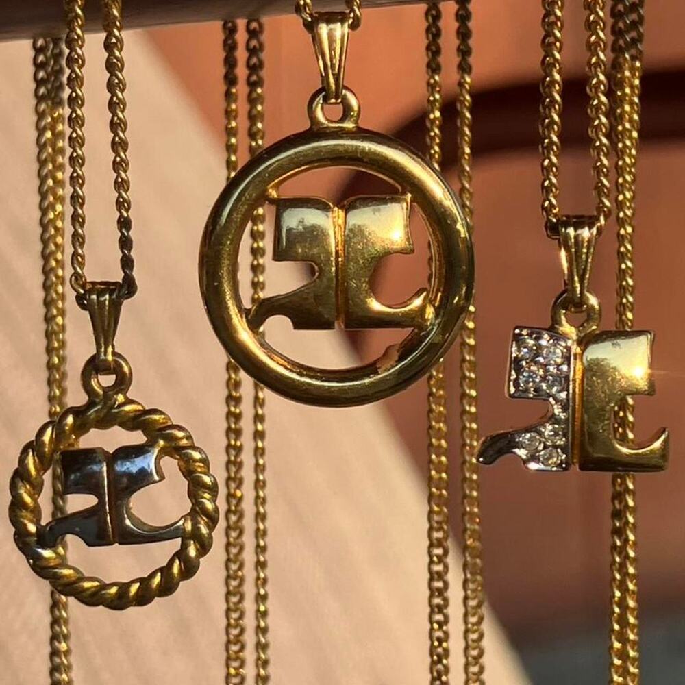 Vintage y2k courreges necklace